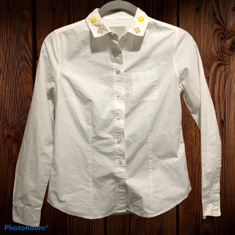 Odille White Button-Up Collared Blouse with Yellow Embroidery